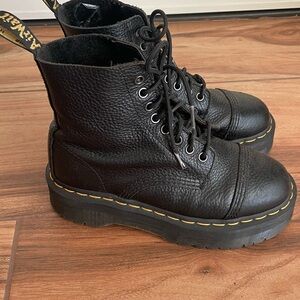 Dr. Martens Platform Boots Sinclair Black Milled Leather